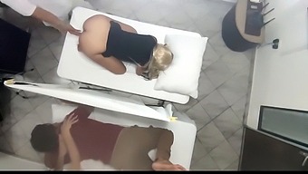 Couples Massage Was Recorded When The Beautiful Wife Is Fucked By The Masseuse Next To Her Cuckold Husband Ntr Jav