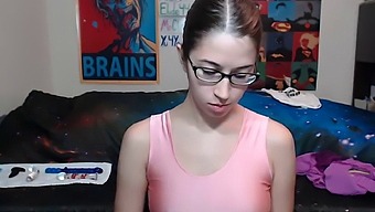 Watch Slut Alexxxcoal Playing On Live Webcam