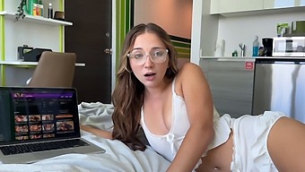 Teen Step Sisters' First Hd Sex Tape With Big Ass And Oral Action