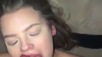 Stunning Girlfriend'S Oral Talents On Full Display